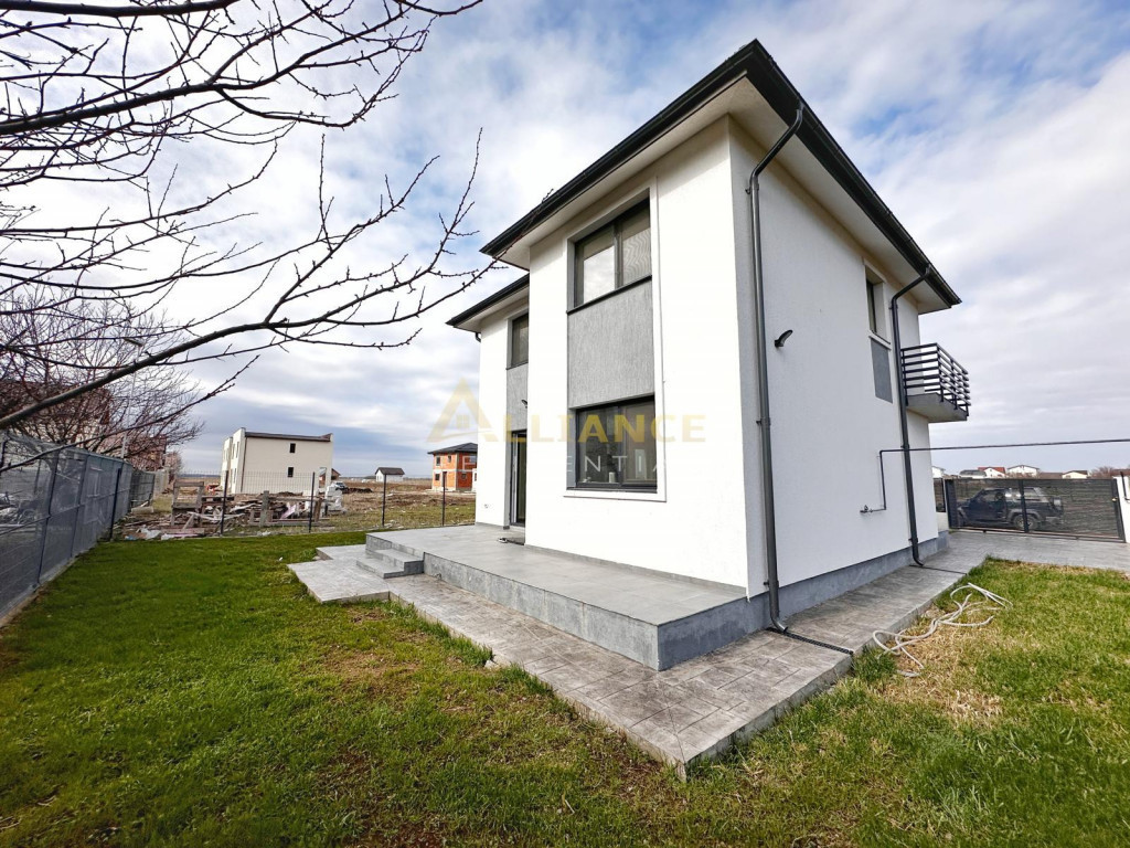 Penny Berceni - 4 Camere - 365 mp Teren