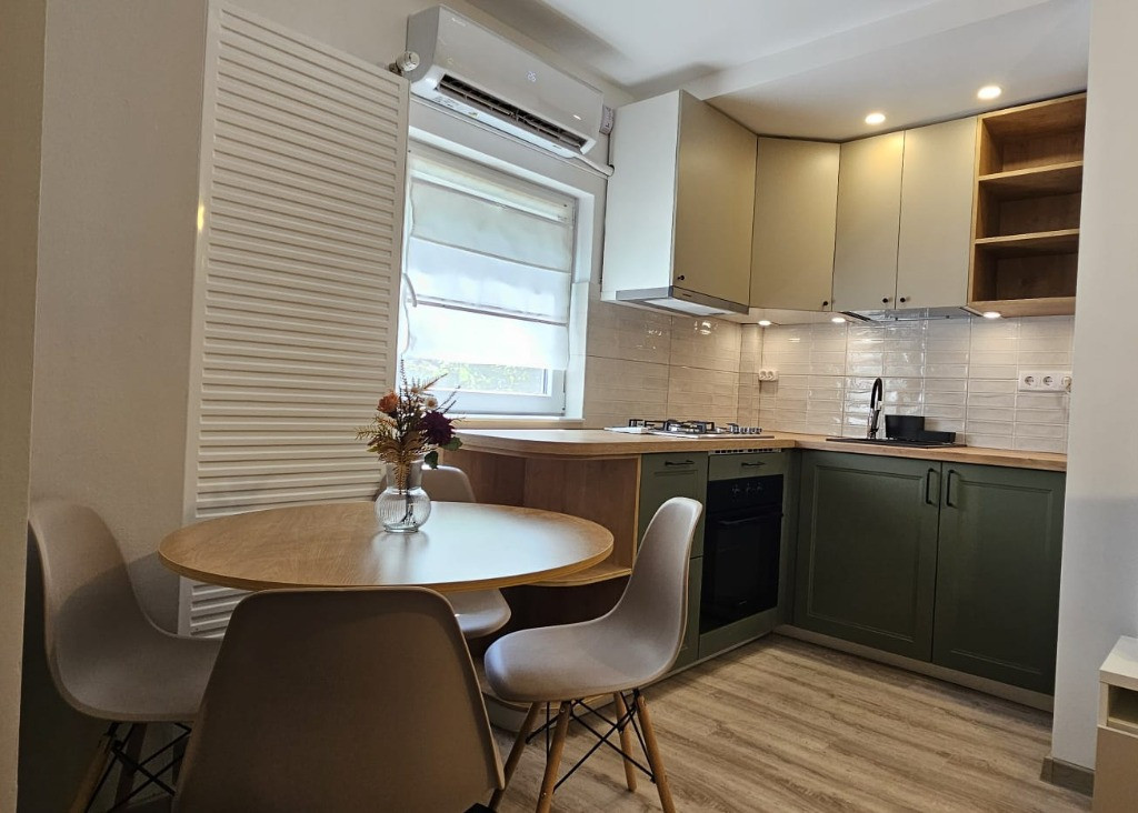 Apartament 2 camere zona DECEBAL