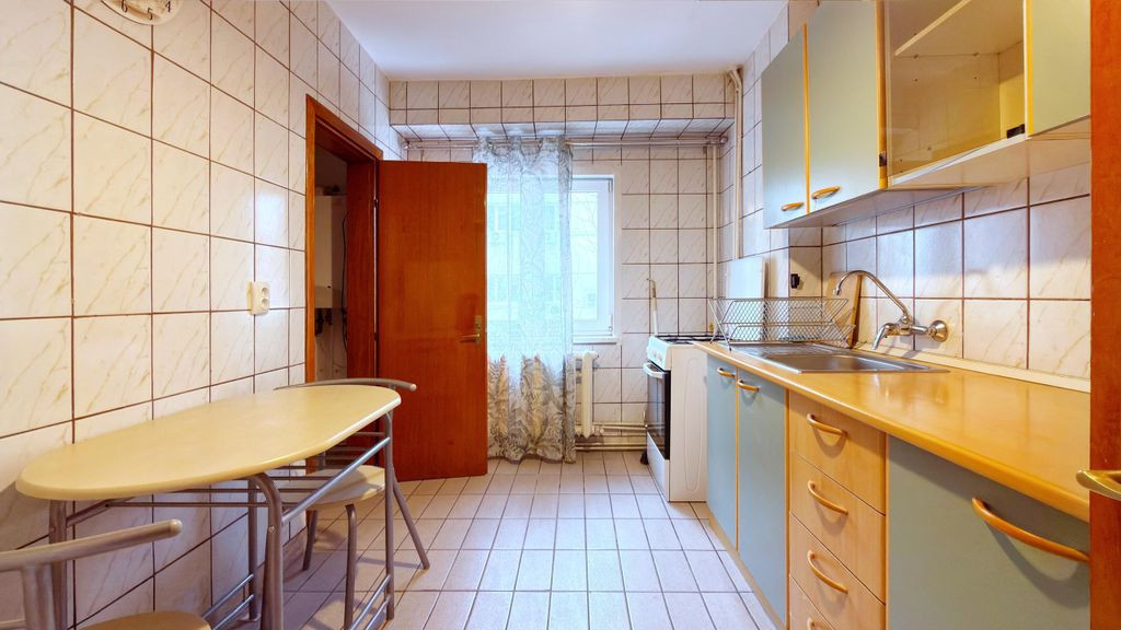 Sector 3 - Unirii apartament 2 camere decomandat et 1/4 b...