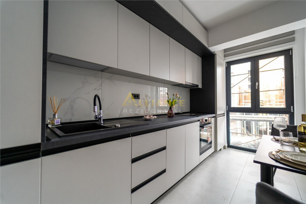 3 camere Str. Biurintei, Metrou Bercen