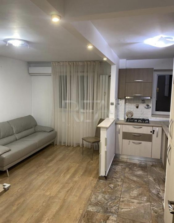 3 camere, 9/10, renovat-Drumul Taberei-Favorit