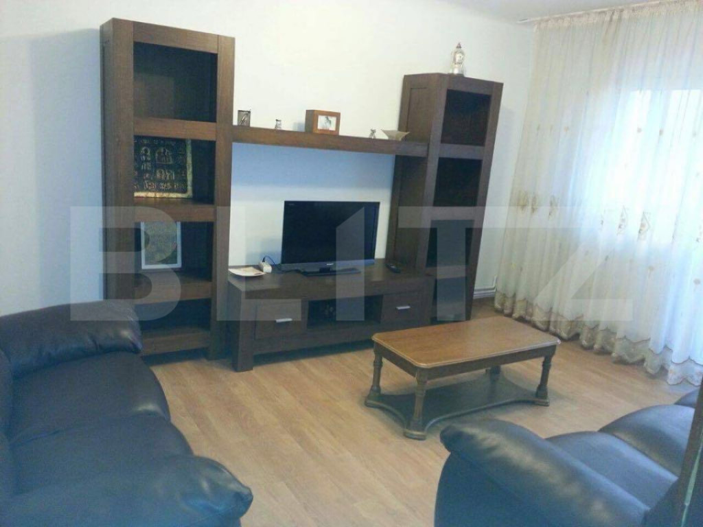 Apartament de inchiriat, 4 camere, centrala termica, 1 Mai,