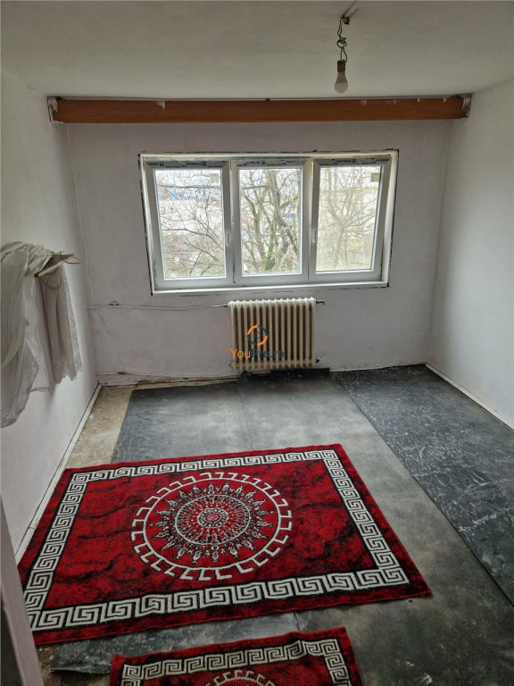 Apartament 2 camere etaj 4 zona Sagului