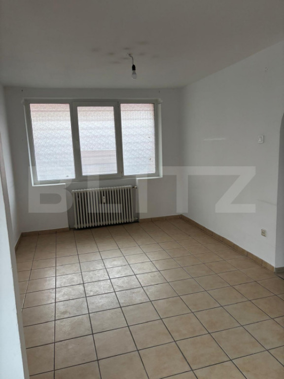 Spațiu comercial de închiriat | 44 mp | Vad pietonal inten