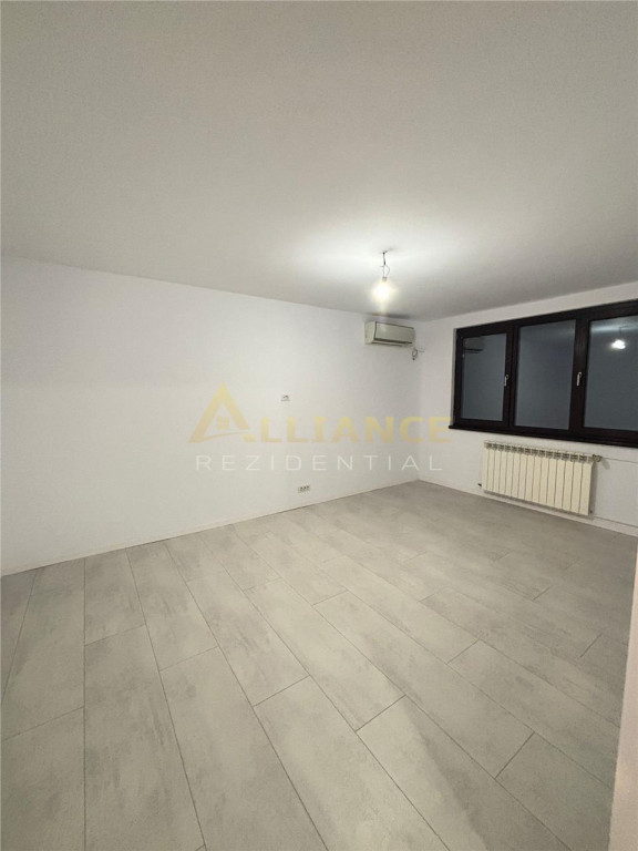 Apartament 3 camere 77mp Metrou Aparatorii Patriei