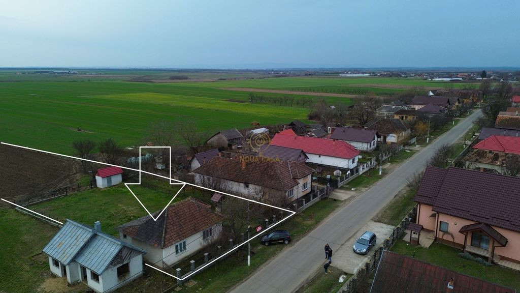 !OFERTA!De vanzare Casa cu Teren 6500MP Strada Principala