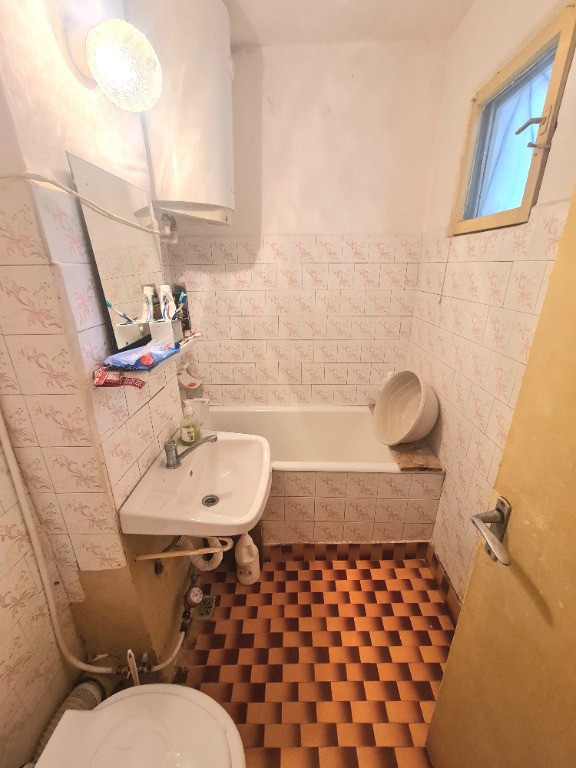 Apartament 3 camere Viziru 1 etaj 1 sup 52 mp