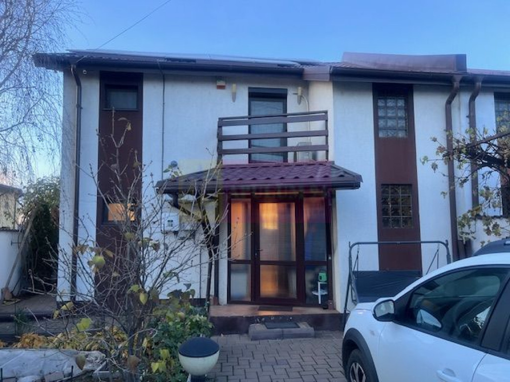 Casa cu productie proprie de energie Clinceni-Ciocarliei.