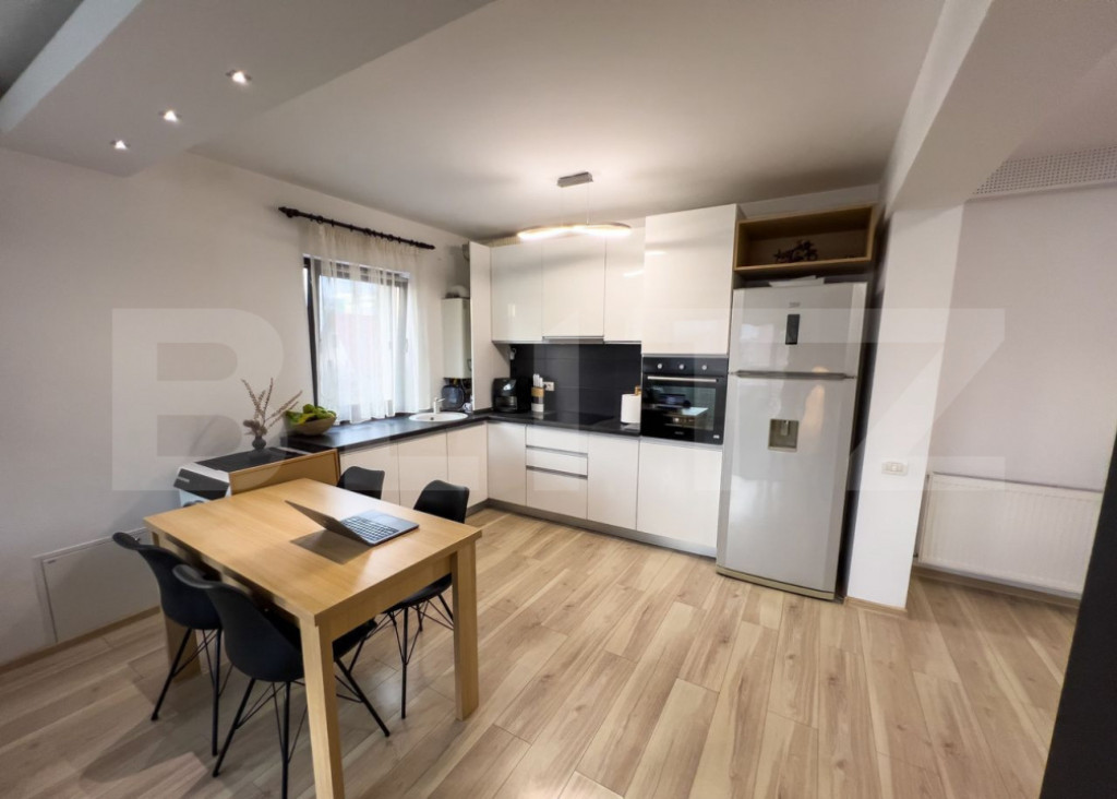 Apartament 2 camere open-space in zona Tractorul 53mp