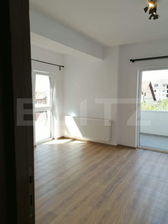 Apartament 2 camere-bloc vila-zona Tractorul
