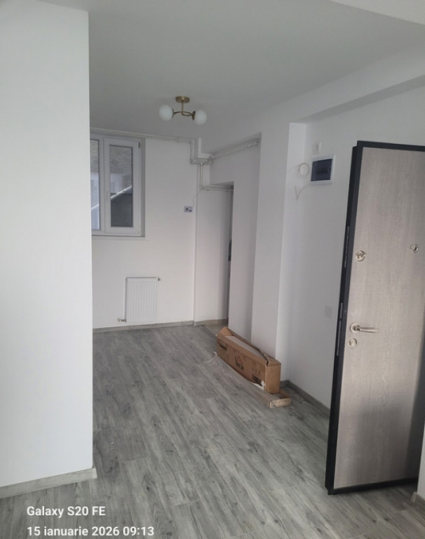 Garsoniera 30 mp, situata intr-o vila P+2, zona 13 Septembri