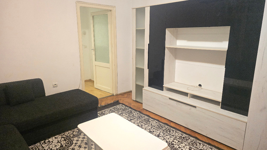 Inchiriez apartament cu 2 camere in Deva, Aleea Transilvaniei et 1