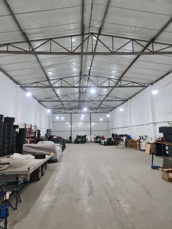 Hala 400 mp Oras Pantelimon ( Zona Industriala )