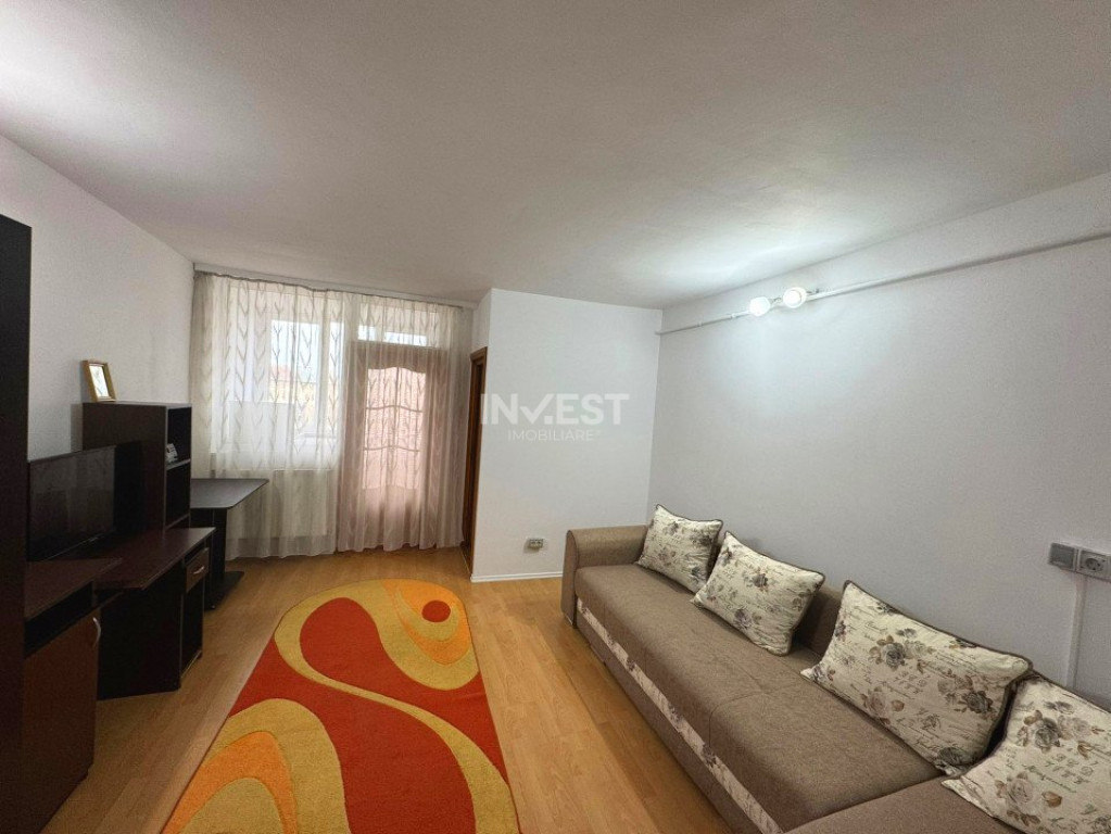 Apartament cu 2 camere decomandat | Str Garii