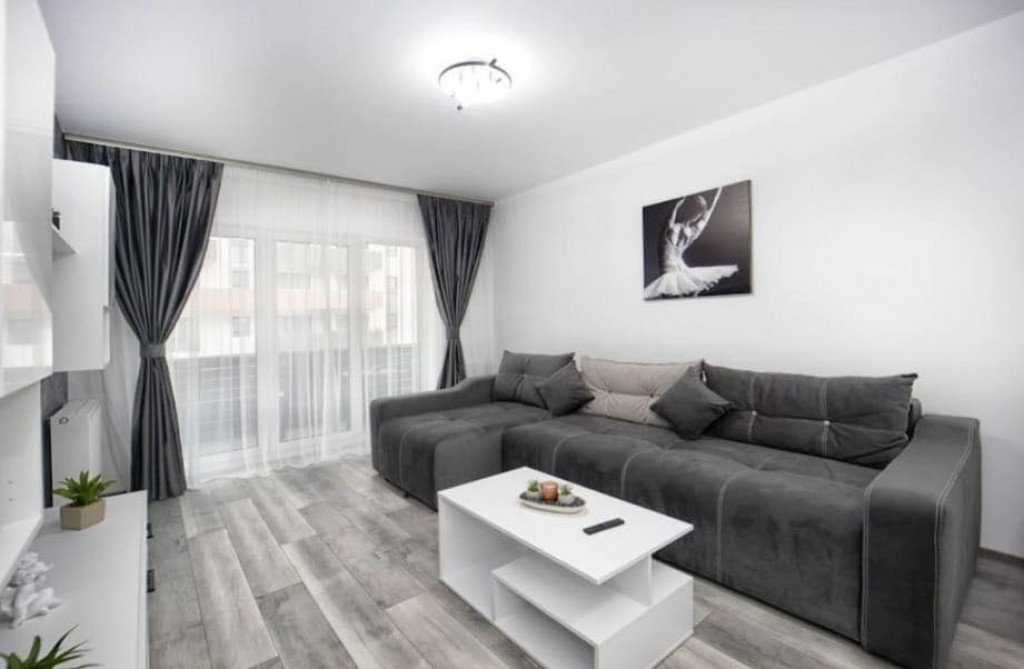 Apartament cu 2 camere decomandat, 57 mp, etajul 1, Avantgar