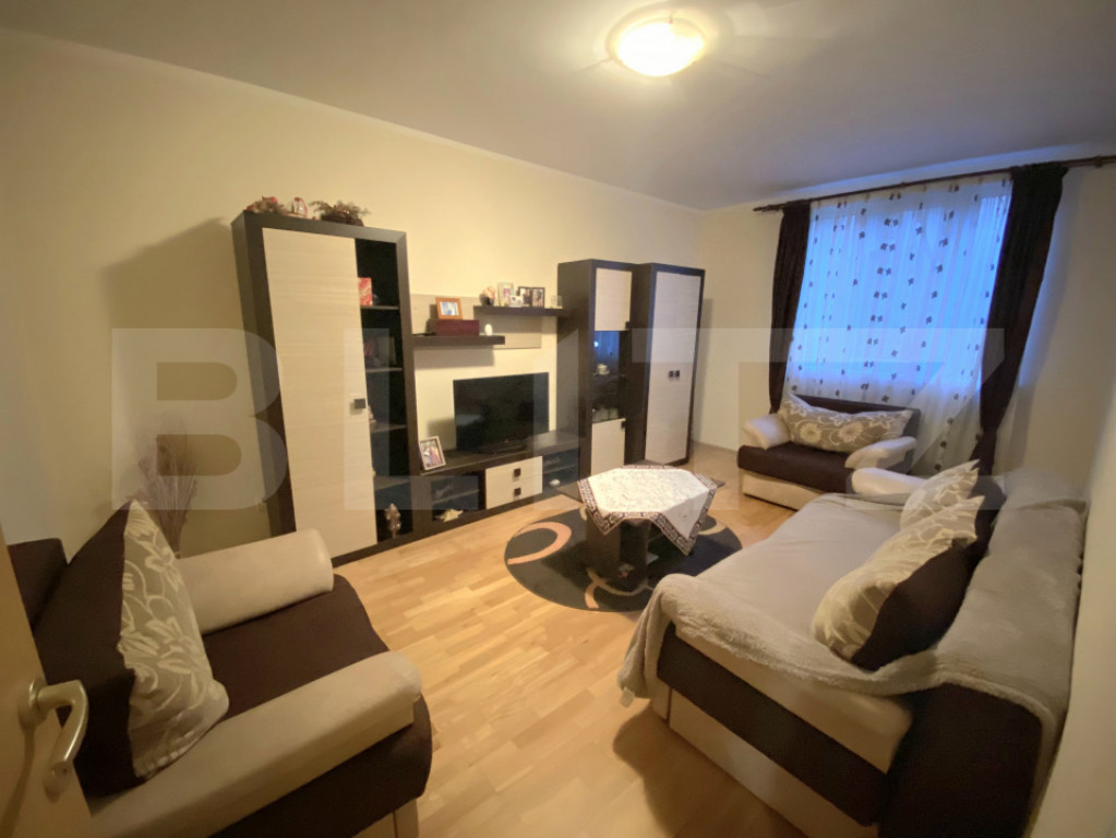 Apartament 3 camere, 70 mp, zona Tolstoi