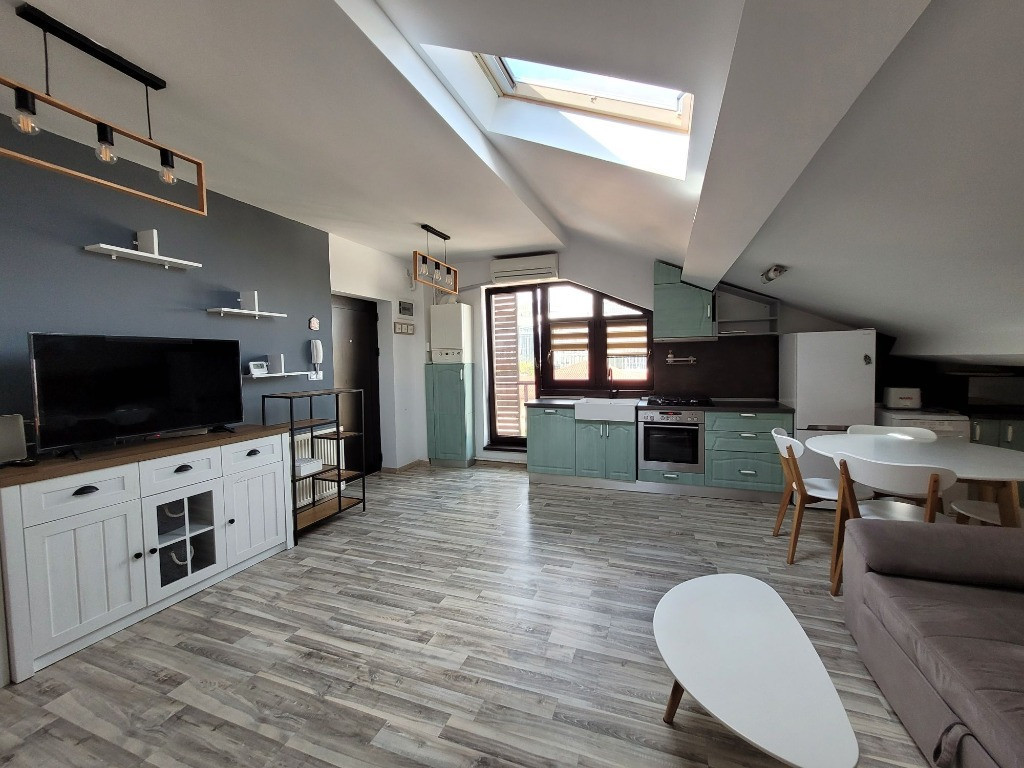 Apartament 2 camere 1 Mai