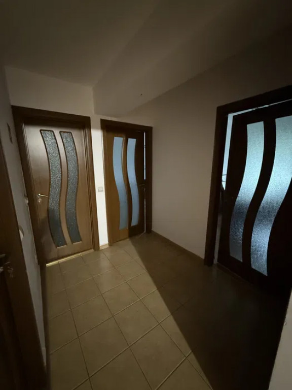 Apartament cu 3 camere decomandate - Bloc Nou - Zona Areni