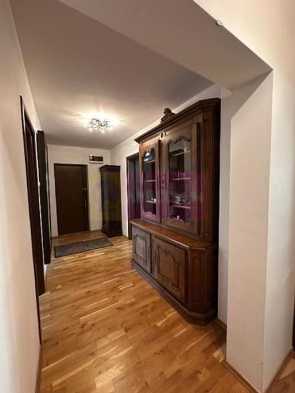 Apartament 3 camere Splaiul Unirii- Camera de Comerț