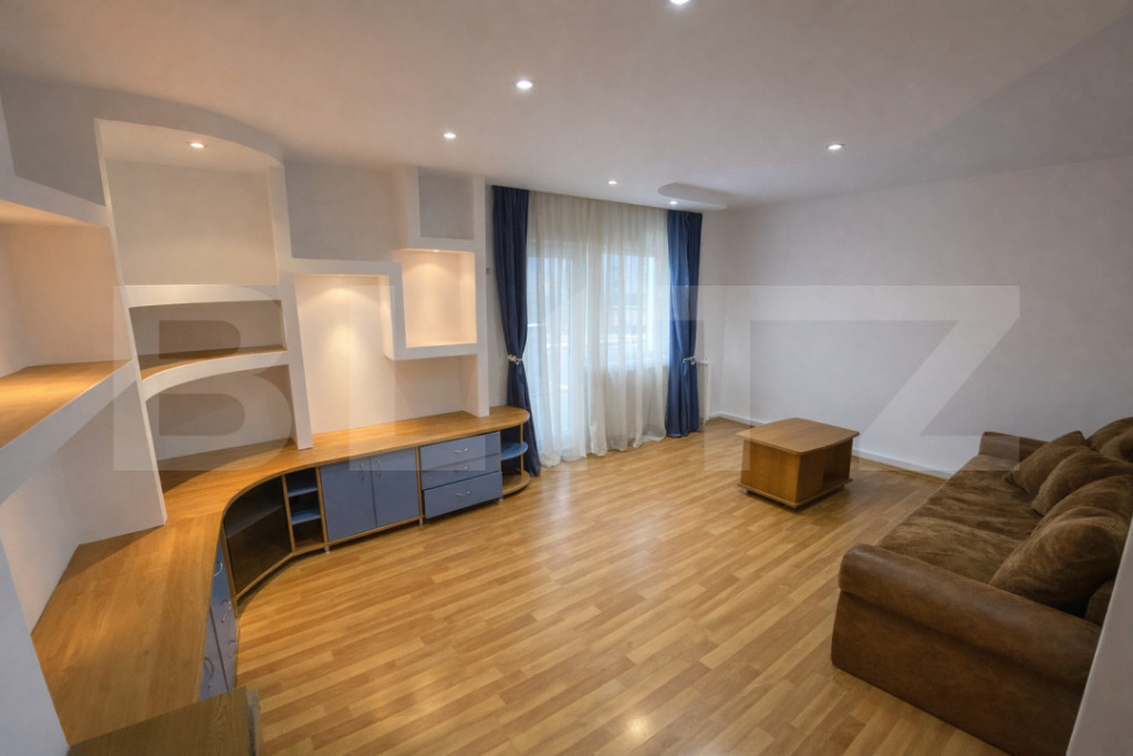Apartament 3 camere, 63 mp, + balcon, etaj intermediar, Baci