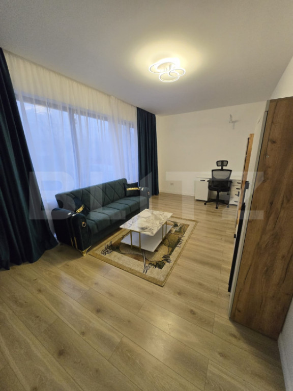 Apartament decomandat, 55mpu si 104 mp curte proprie, zona V