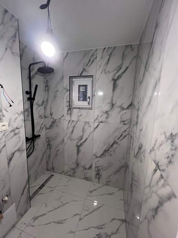 Apartament 4 camere, renovat total, Est, Tecuci, Galati