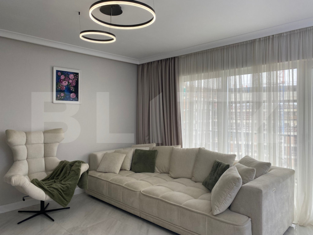 Apartament 2 camere, lux, parcare, zona Grand Park