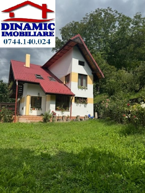 Casă, Bistrița, 1000 mp teren. Preț 590 eur/ lună