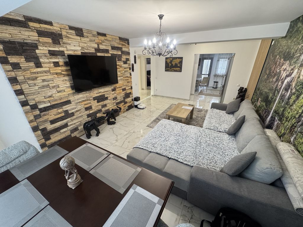 Casă / Vilă deosebită zona Medeea – oportunitate exc...