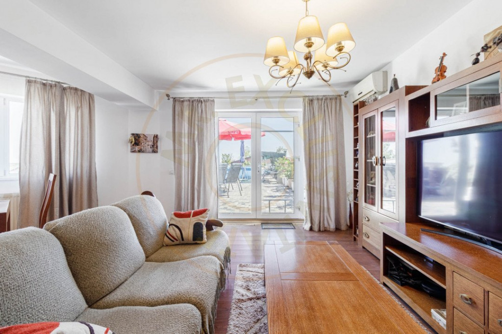 Clădire modernă, versatilă, cu terasă panoramică – lo