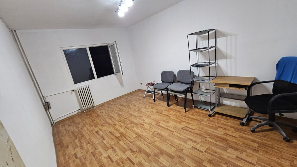 Mihai Bravu - gars, cf1,dec, 3/4, bl.1984 - 33500 euro