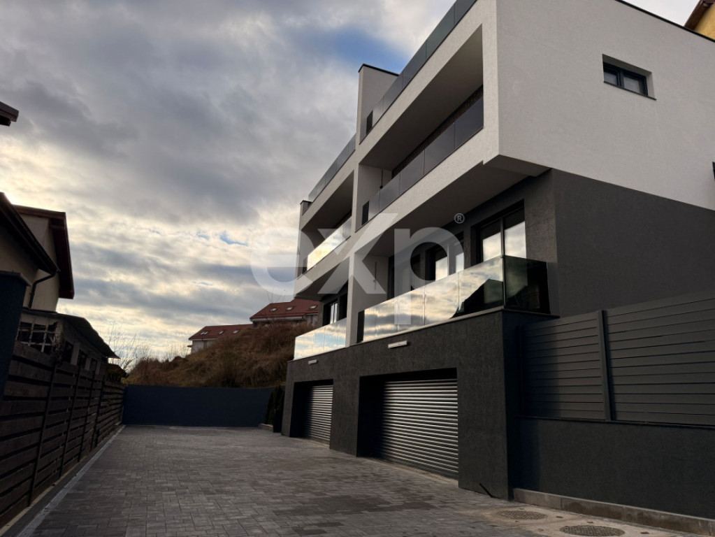 Oportunitate pentru duplex