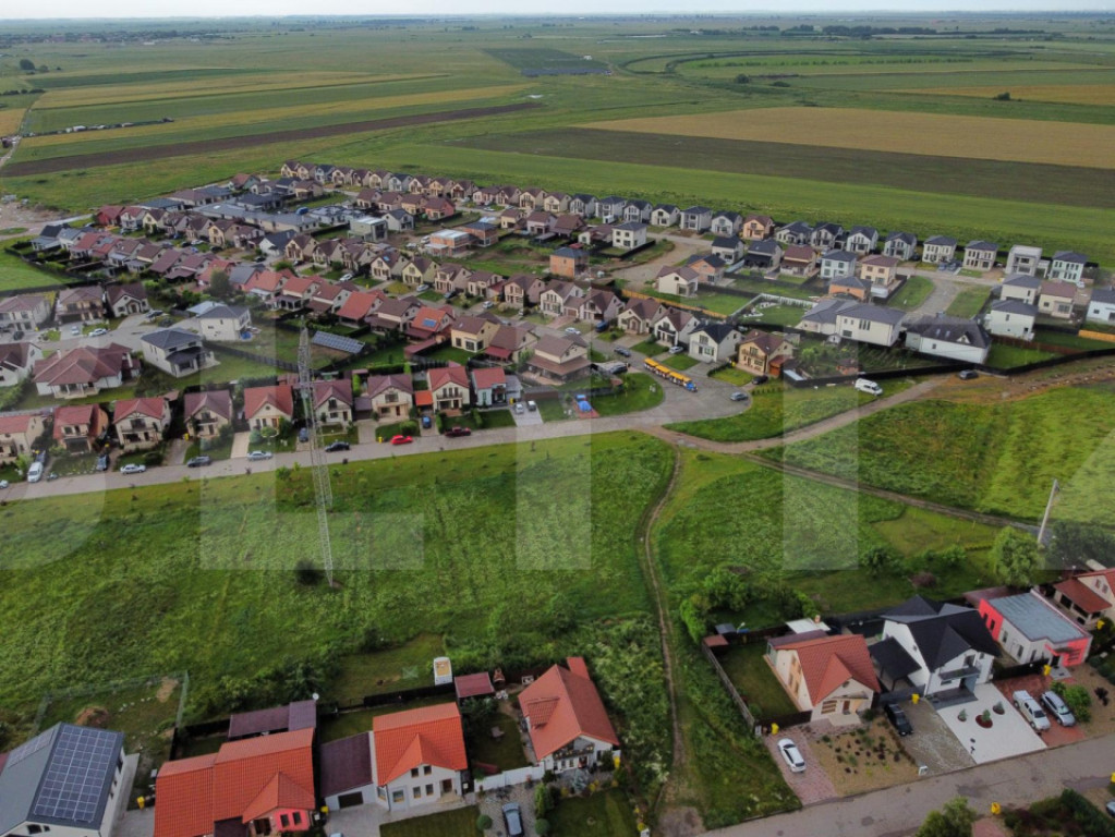 Teren intravilan, 28,700 mp, zona Exterior Nord