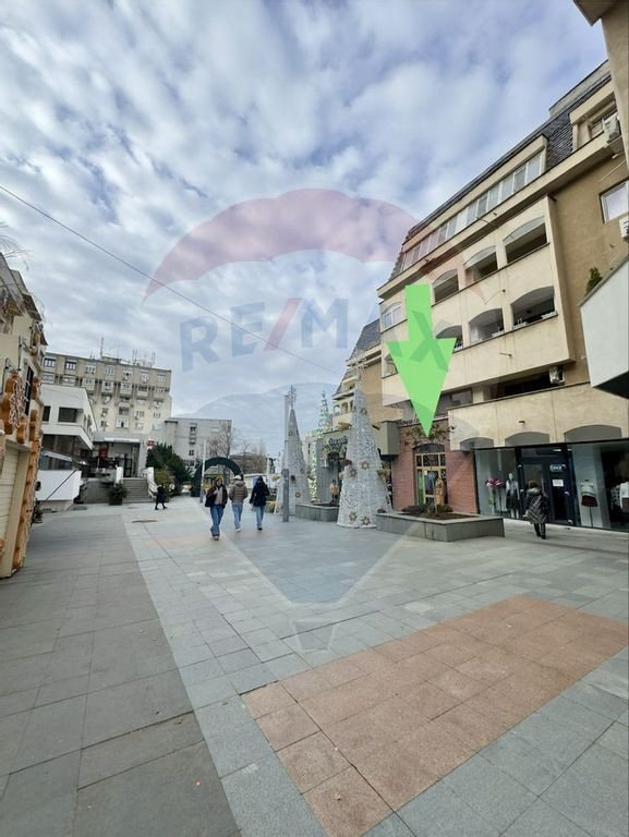 Spațiu comercial de 33mp de închiriat în zona Ultracen...