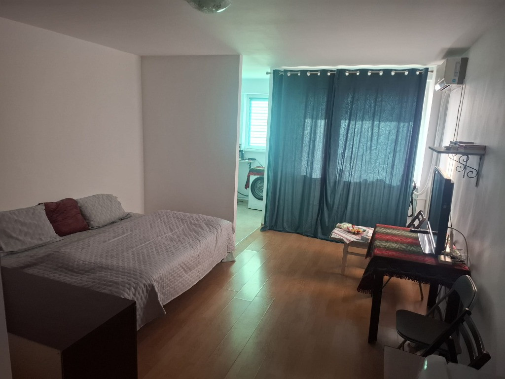 Garsoniera spațioasă Calea Vitan - vedere superbă Parc Olimpia