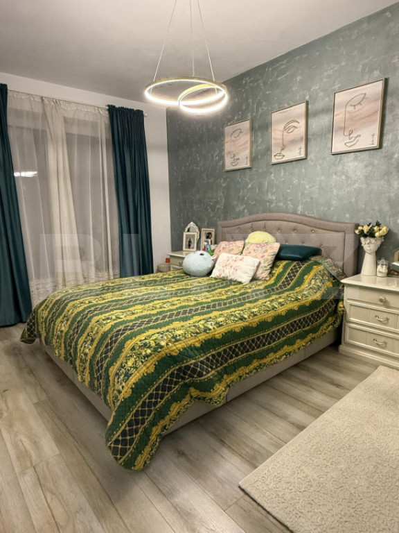 Apartament 3 camere Kasper, parcare, 76 mp, lift, boxa, zona