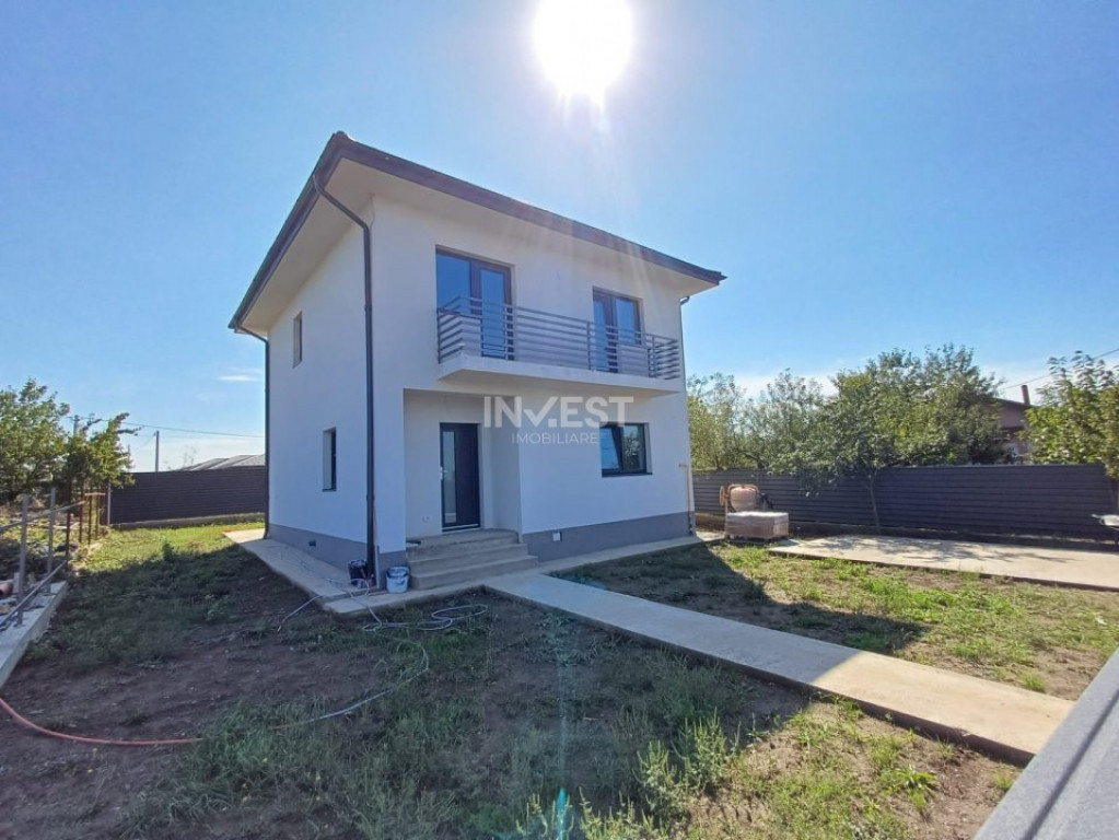 CASA INDIVIDUALA CU 4 CAMERE , MIROSLAVA-VOROVESTI, CU BECI