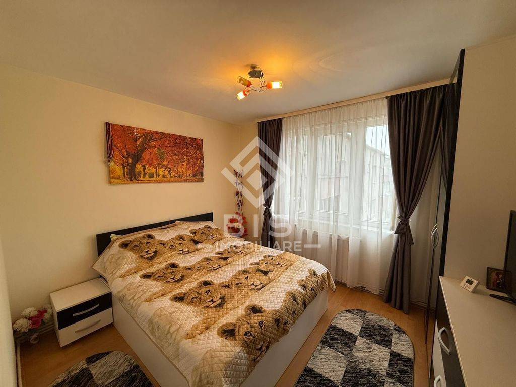 Apartament 3 camere zona Decebal