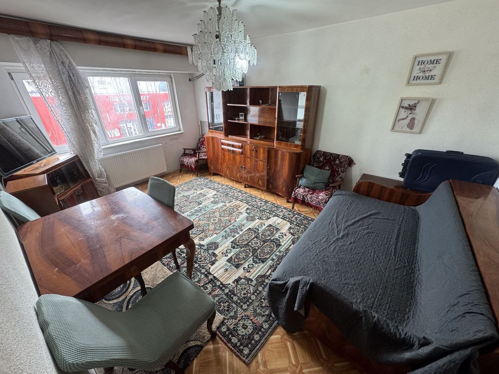 Apartament 2 camere zona Casa de Cultura - Balada