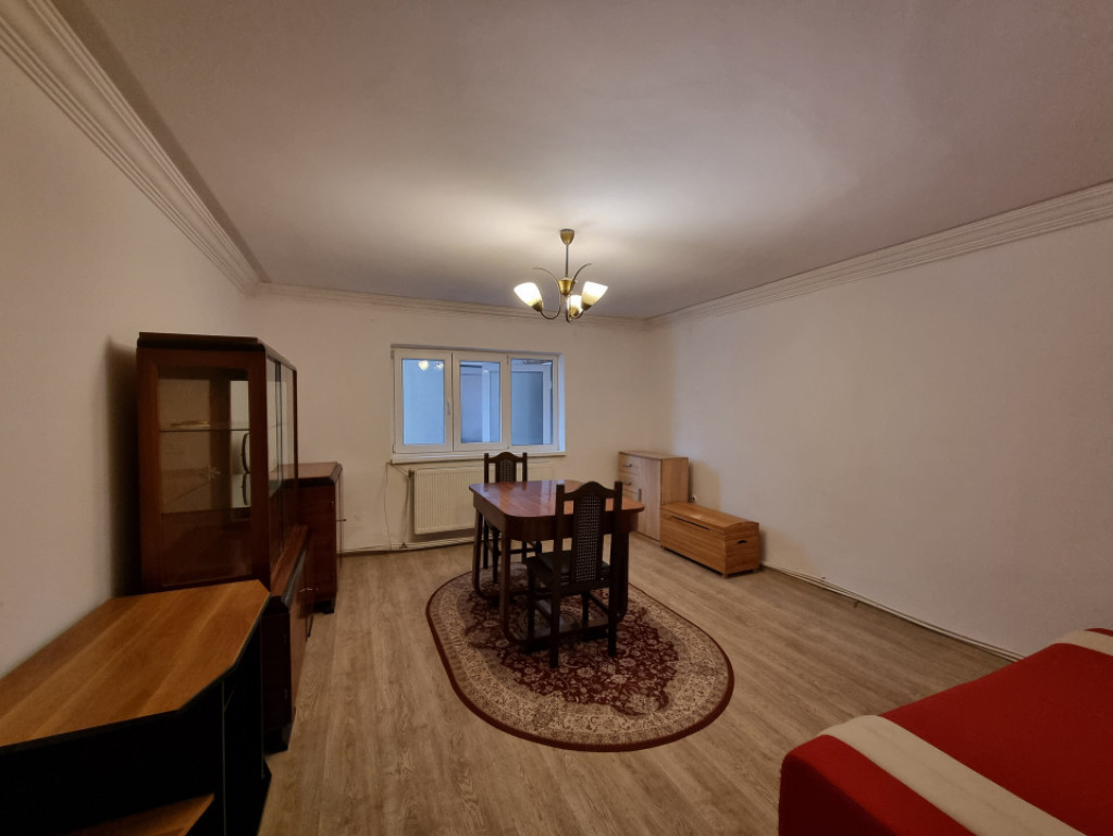 Casă Strada Mioriței- renovată - potrivită pentru birou,