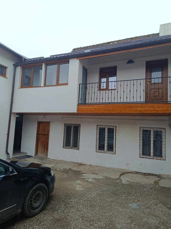 Apartament zona Independentei et 1