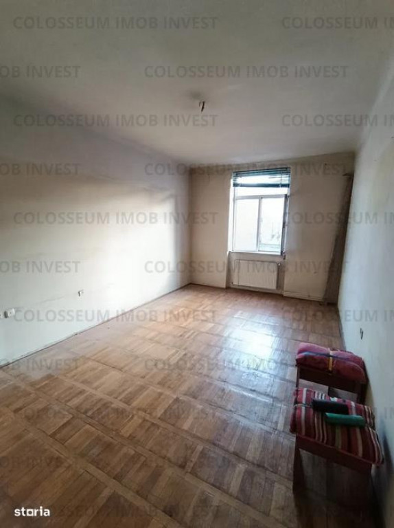 Apartament 3 camere, decomandat - zona Centrul Civic