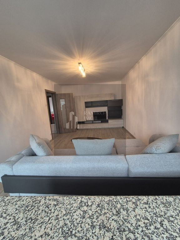 Apartament 2 camere, decomandat Mega Mall