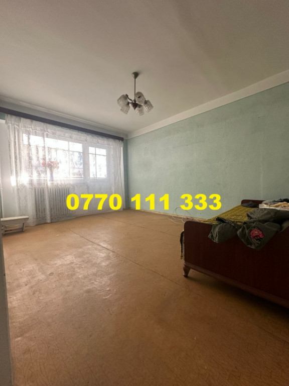 - ETAJ 1. Apartament 2 camere confort 1 decomandat, Obor-Sco