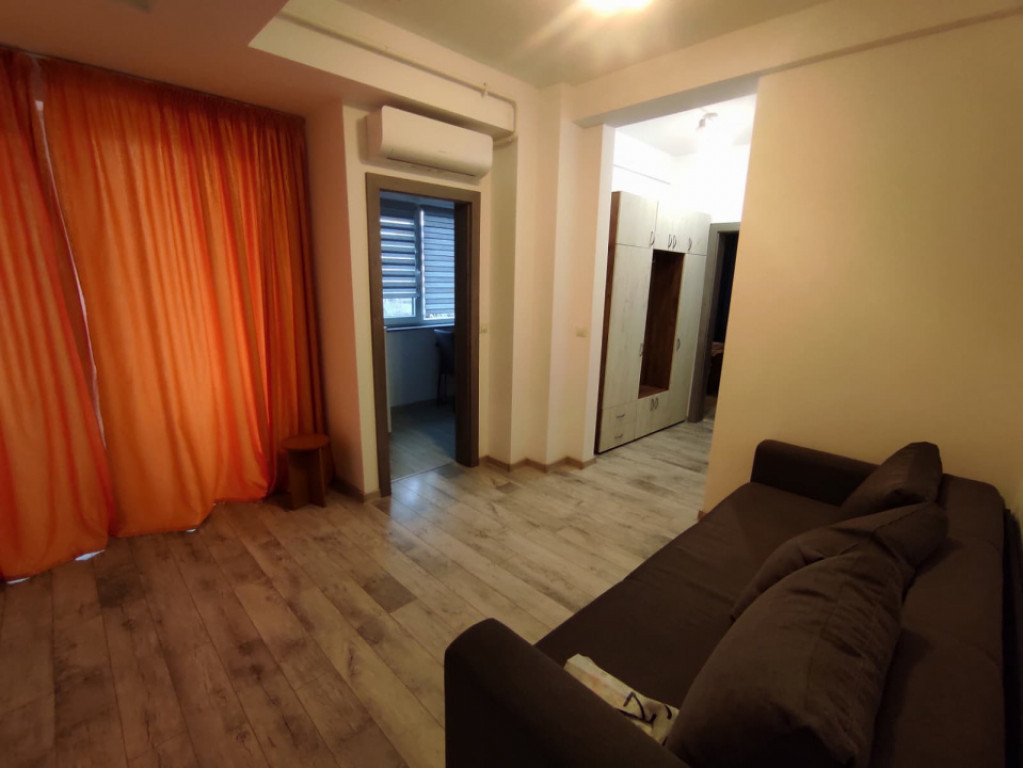 Apartament 2 camere, 43 mp, zona Centru