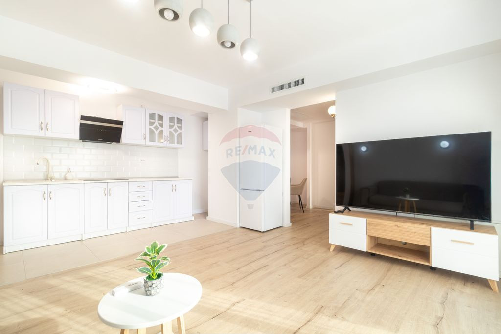 Inchiriere 3 camere, parcare subterana, apusuri superbe, ...