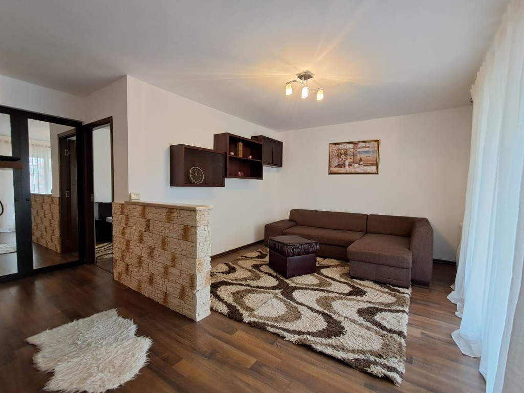 Apartament 2 camere mobilat si utilat, cu parcare inclusa, Eroilor