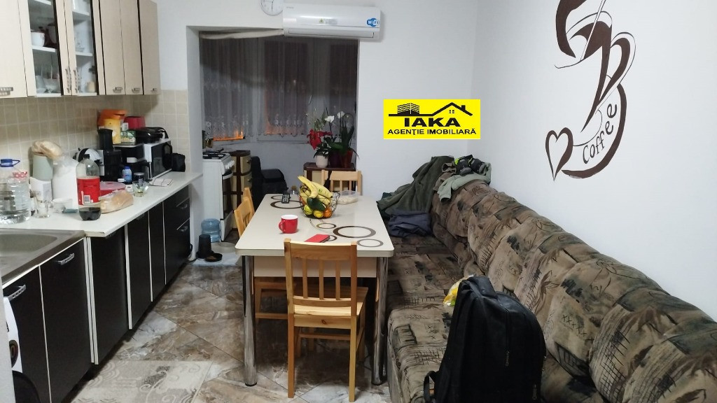 Republicii, zona SRI, 2 camere, etaj 3