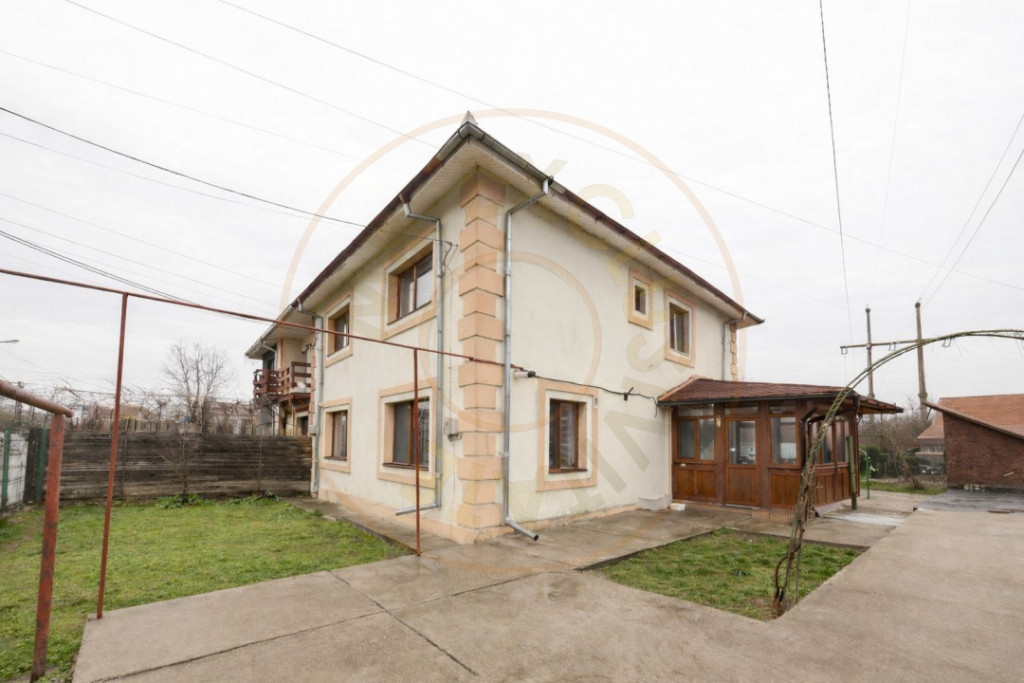 Casă cu 5 camere - Pitești - Comision 0