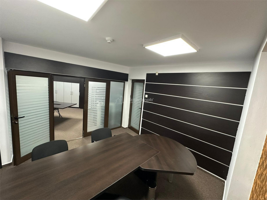 Spatiu Birouri-100 mp-renovat,mobilat-Ultracentral